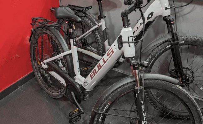 Rent City Bike Granada at Andalucía Ebikes shop