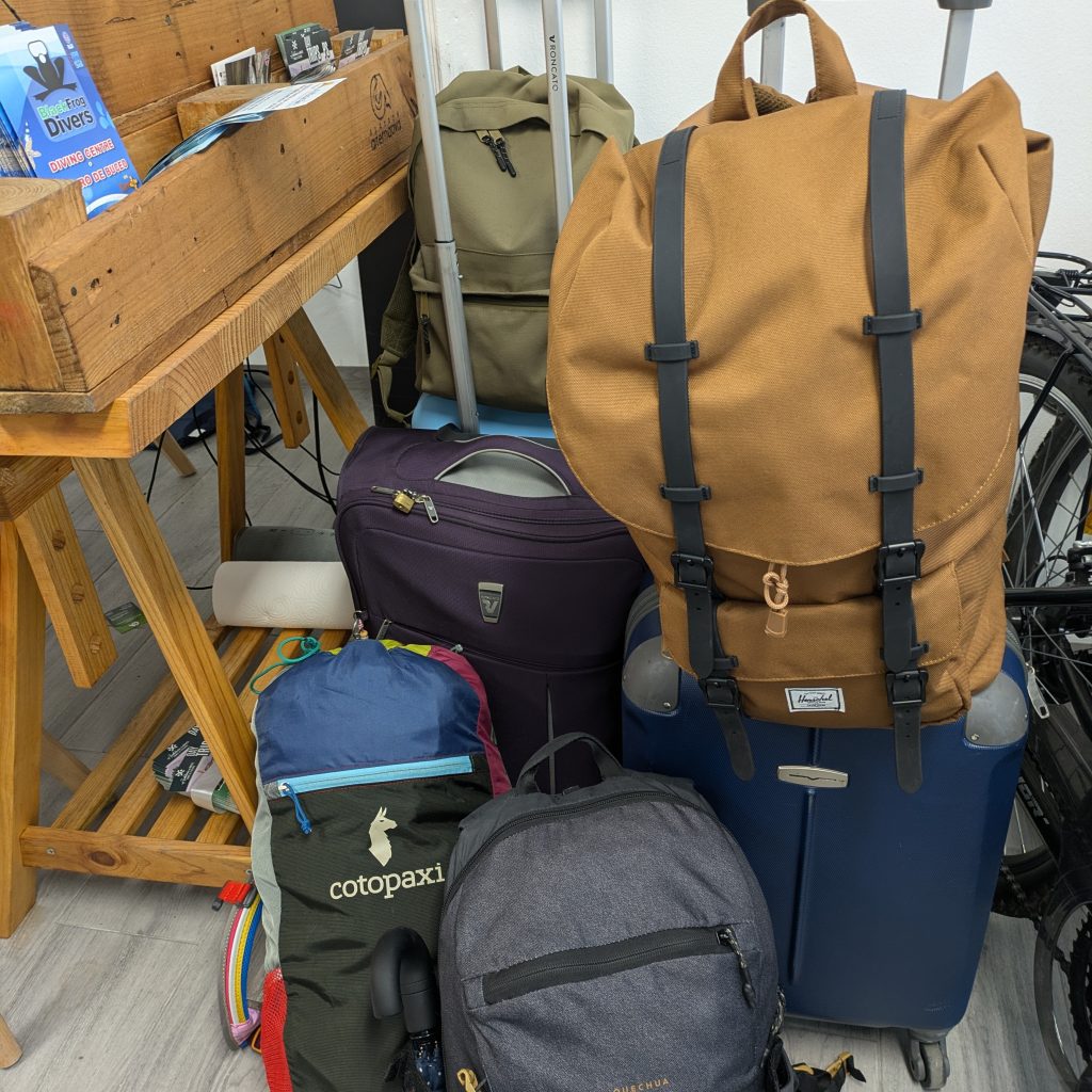 Consigna de maletas en Nerja